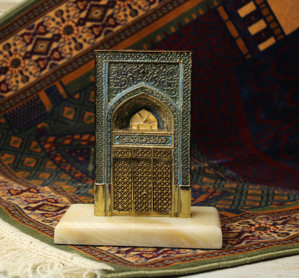 Bronze Replica of the Zarih Window – Imam Reza’s Shrine